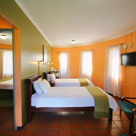 Kalahari Arms Hotel Khemsbok 외부 사진