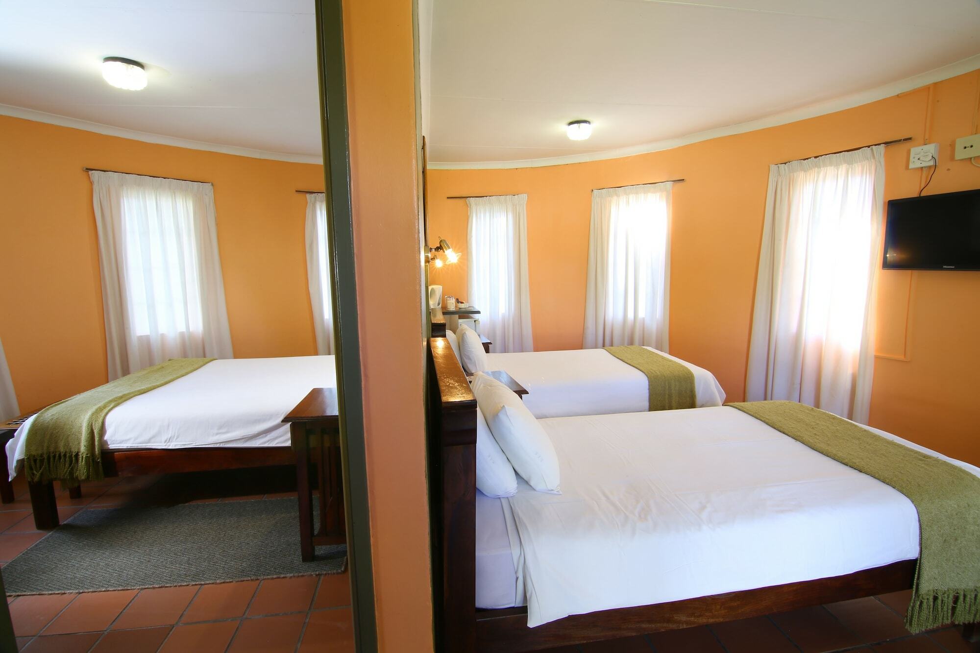 Kalahari Arms Hotel Khemsbok 외부 사진